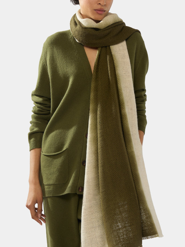 Me & K - Cashmere Ombré-Border Scarf | One Size - Green - ABASK