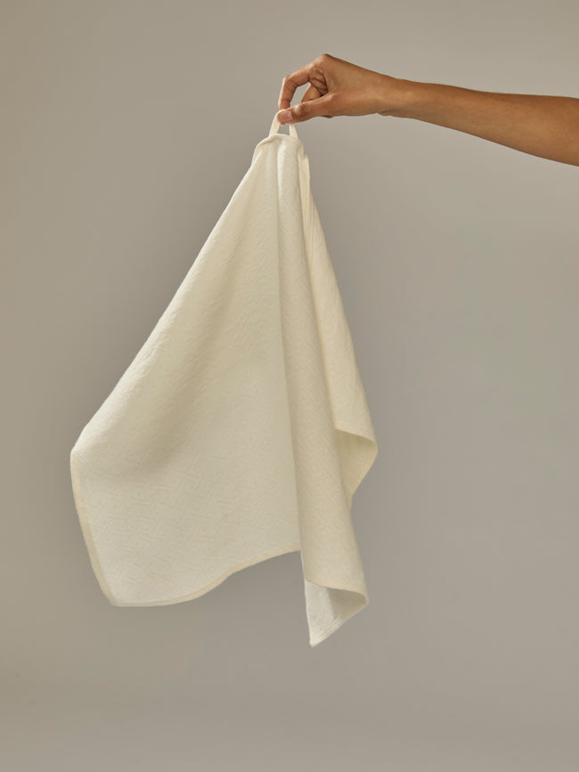 Volga Linen - Damask Linen Hand Towels (Set of 4) - Ivory - ABASK - 