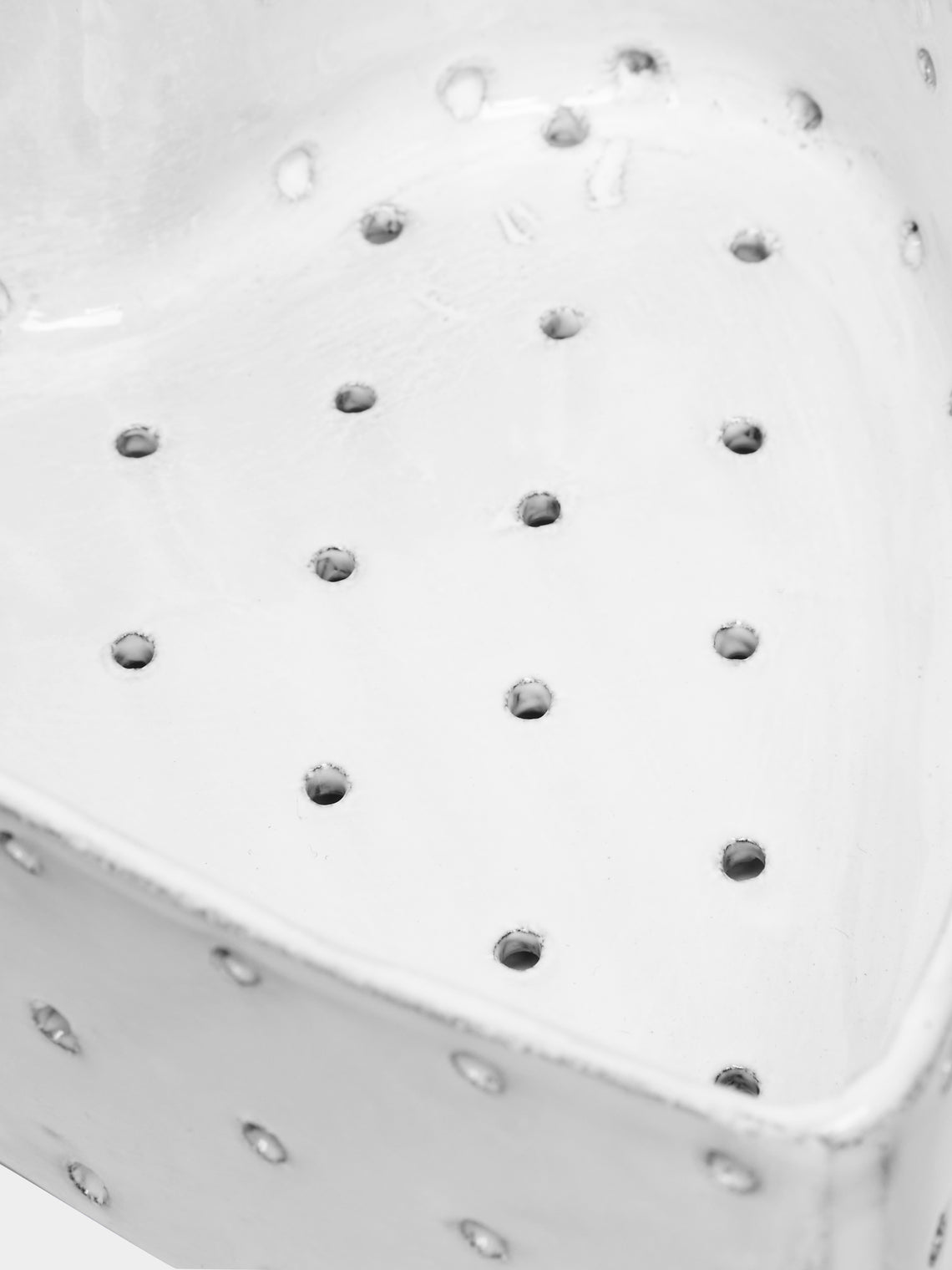 Astier de Villatte - Heart Hand-Glazed Ceramic Perforated Dish - White - ABASK - 