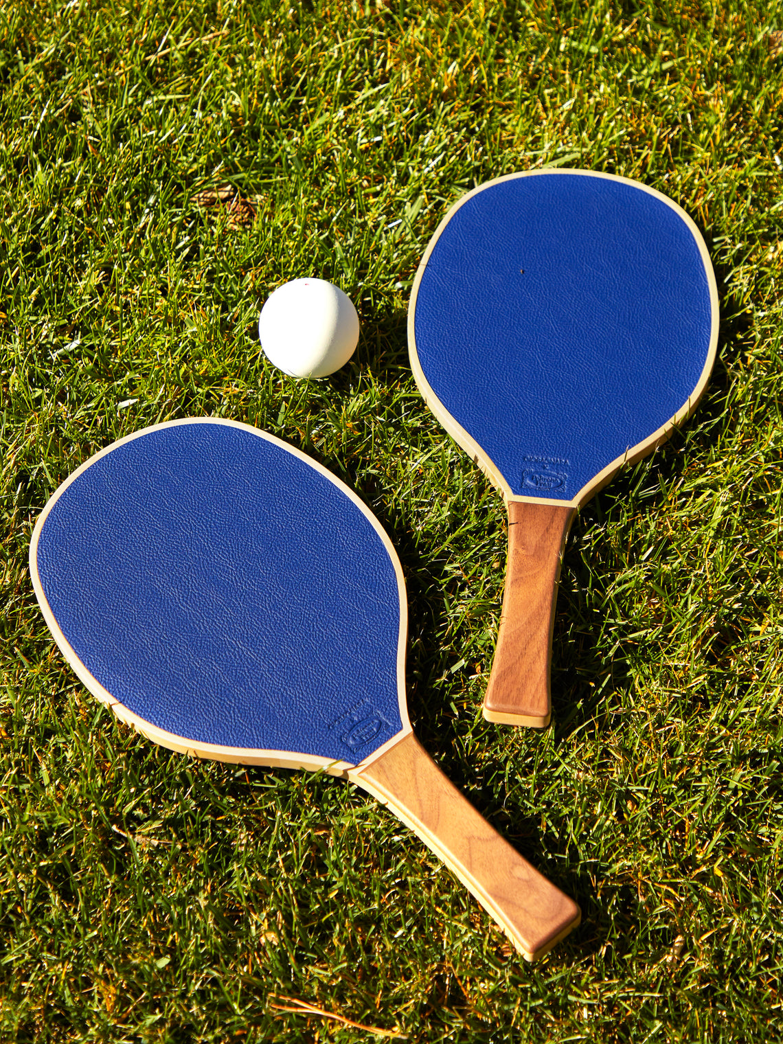 Giobagnara x Poltrona Frau - Leather, Maple and Walnut Rackets with Ball -  - ABASK