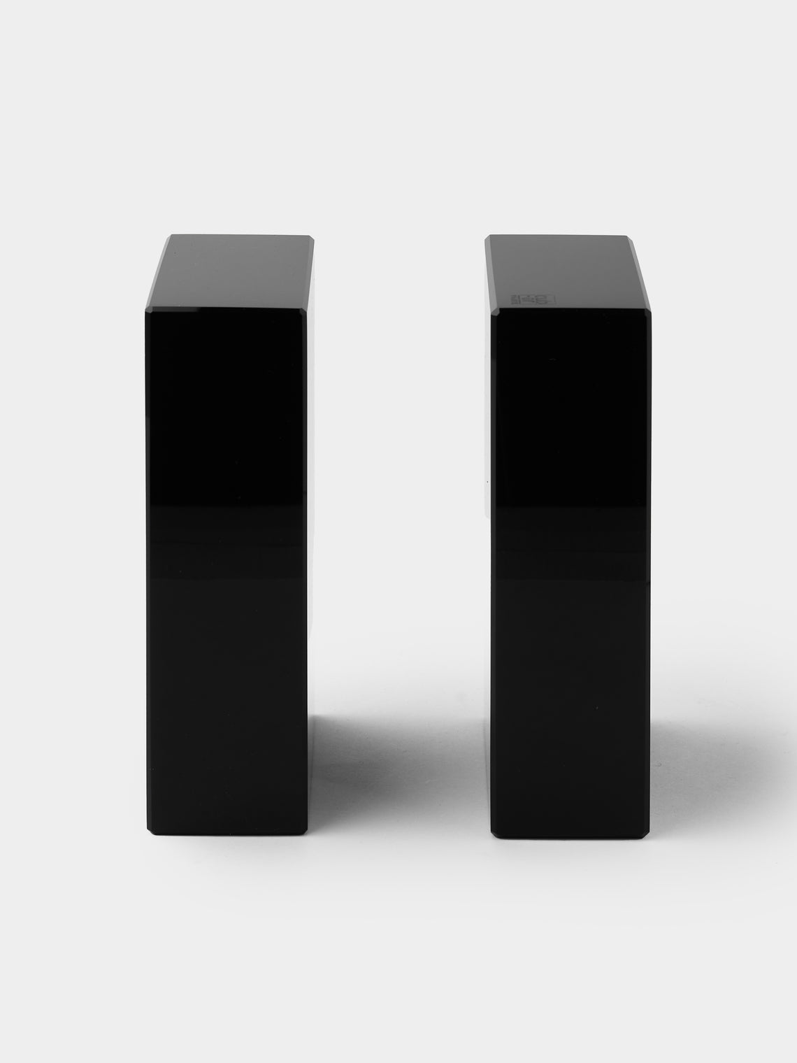 Cub-ar - Datev Obsidian Bookends -  - ABASK - 