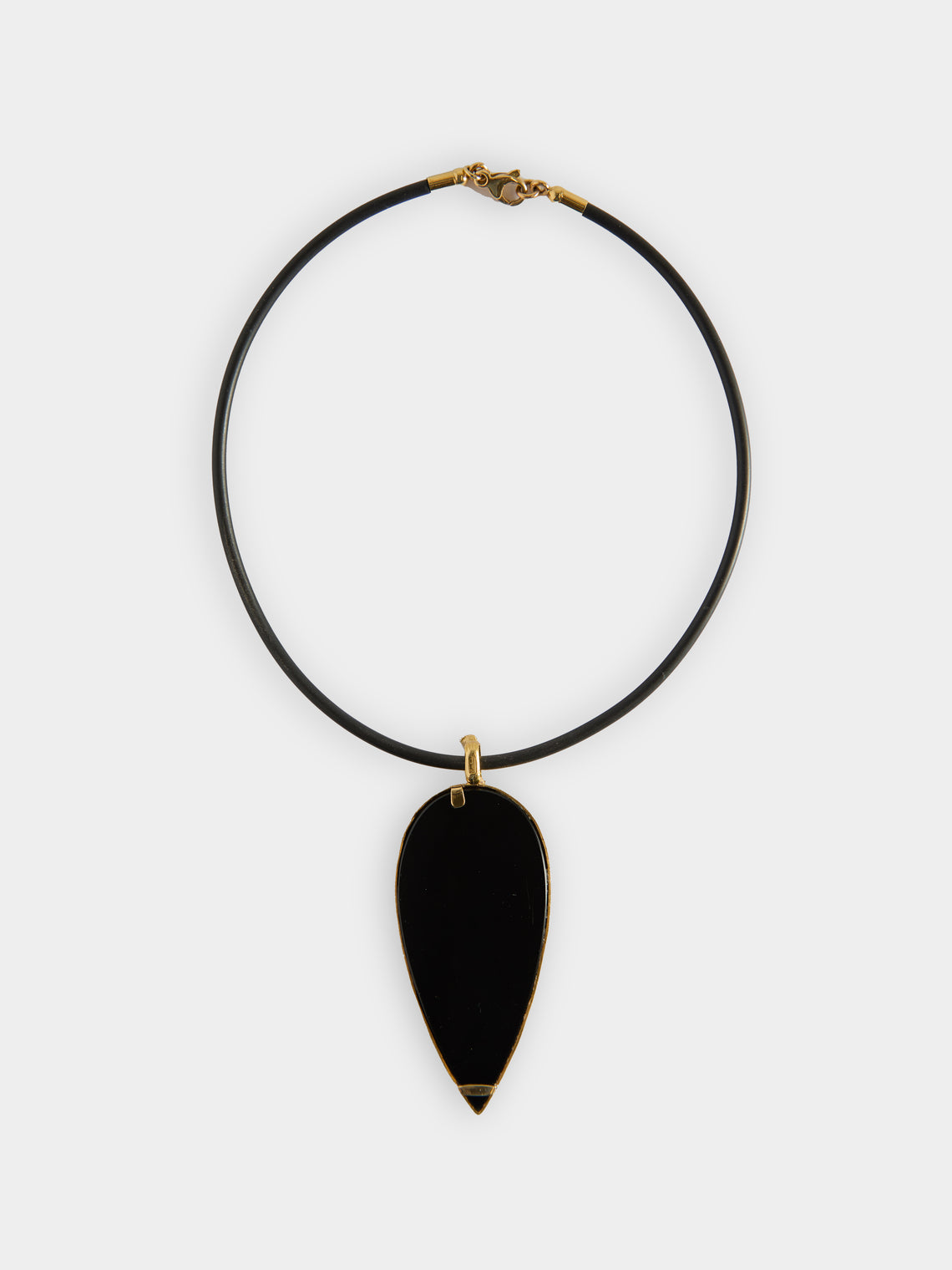 Mahnaz - 1973 House of Kutchinsky 18-Karat Yellow Gold and Onyx Leaf Pendant -  - ABASK