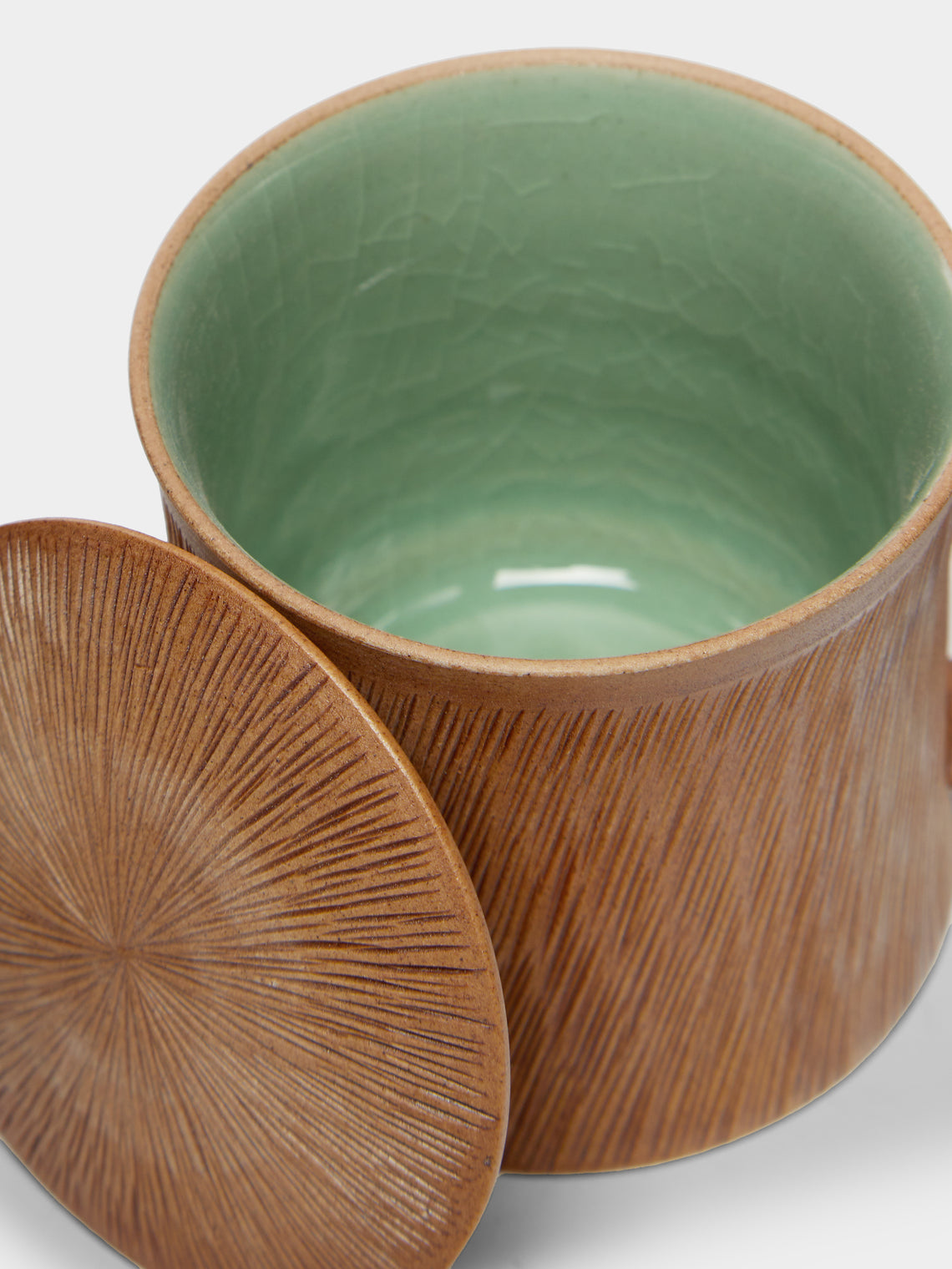 Kim Pan-ki - Comb Pattern Celadon Lidded Mug -  - ABASK
