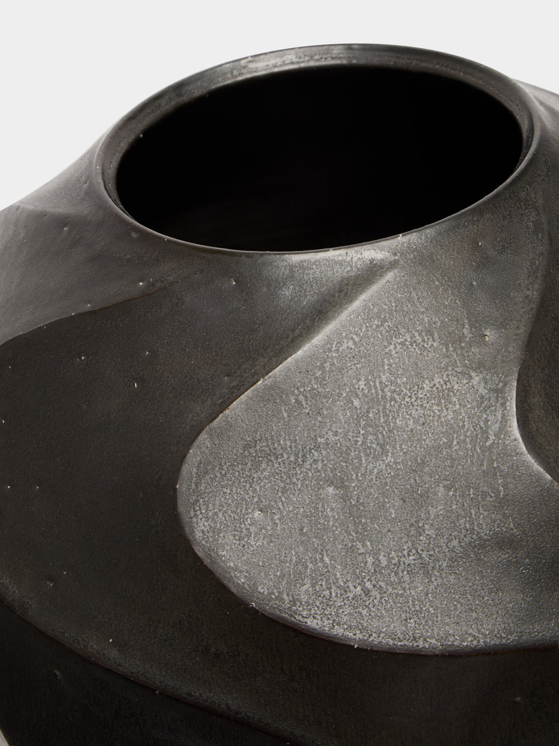 Lee Song-am - Black Clay Vase -  - ABASK