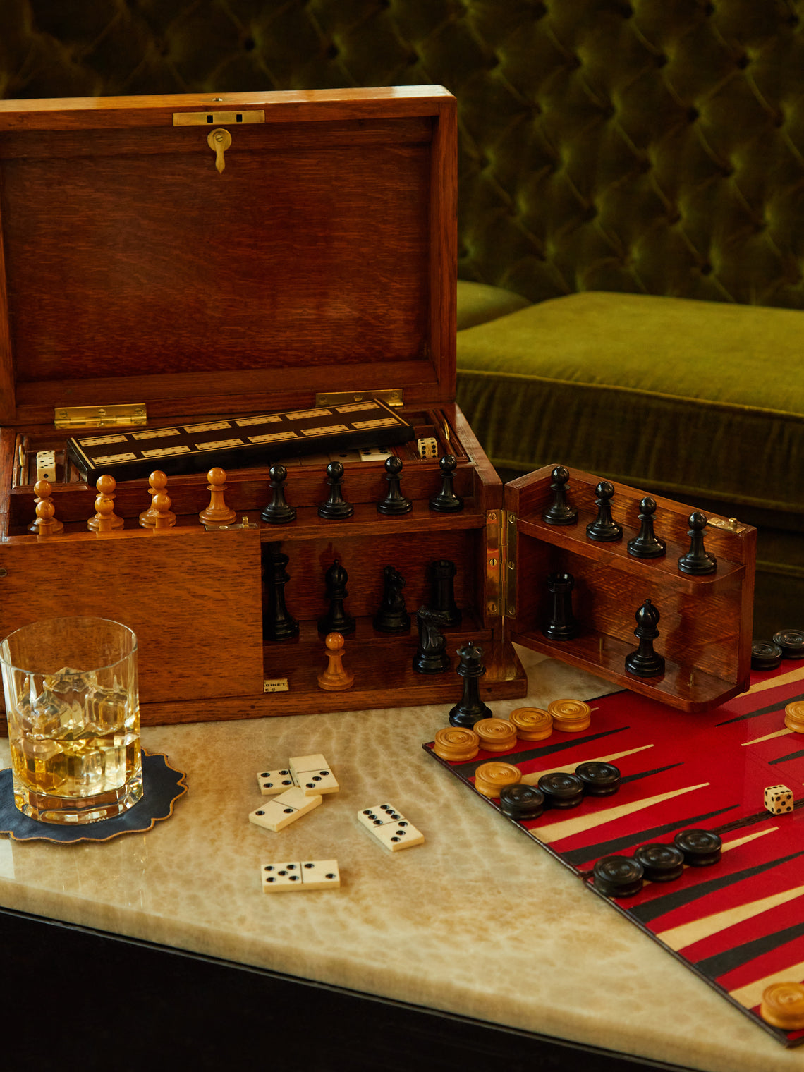 Antique and Vintage - 1880s Backgammon & Chess Compendium -  - ABASK