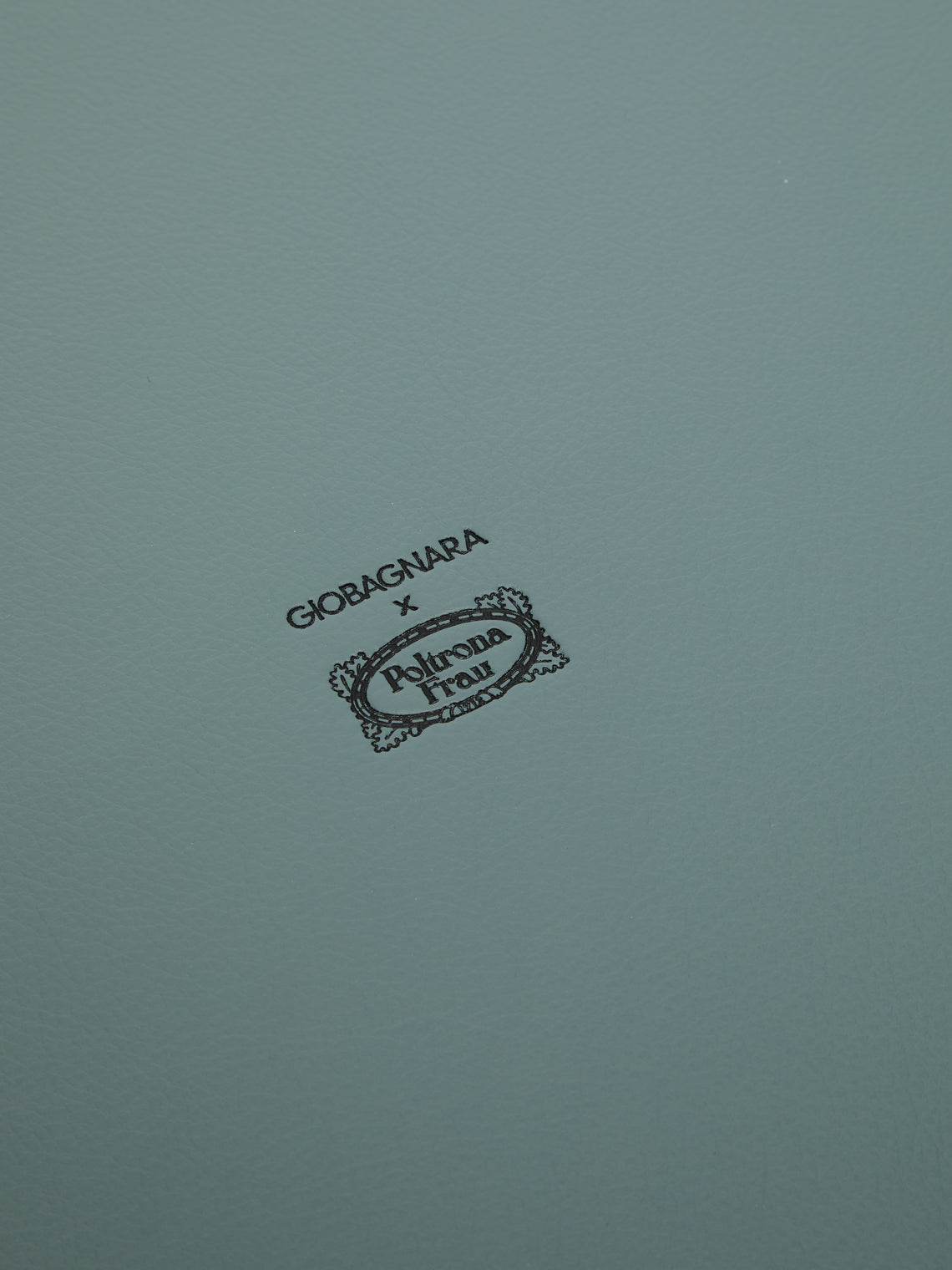 Giobagnara x Poltrona Frau - Walnut Large Rectangular Tray with Leather Inlay -  - ABASK