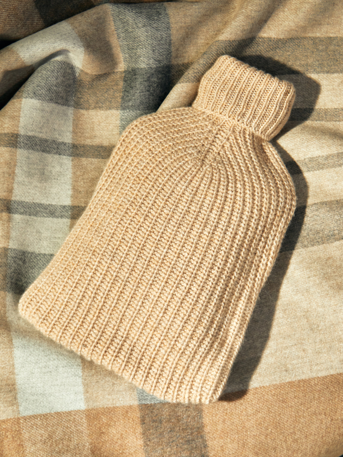 Johnstons of Elgin - Ribbed Cashmere Hot Water Bottle -  - ABASK