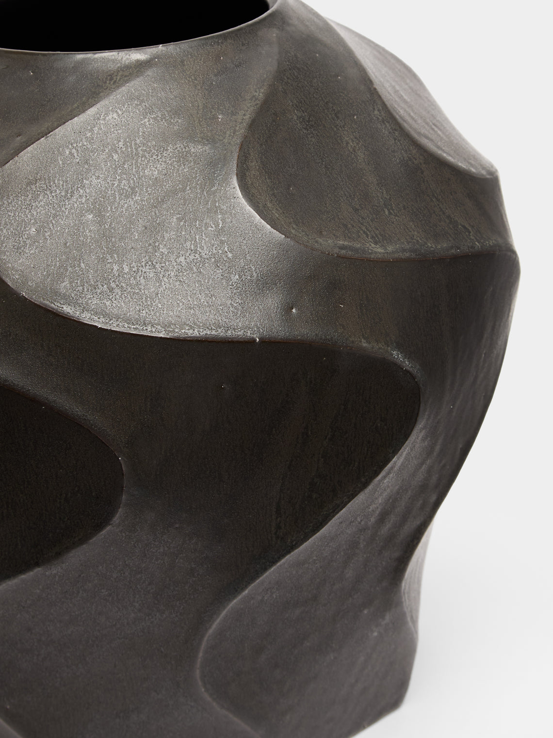 Lee Song-am - Black Clay Vase -  - ABASK