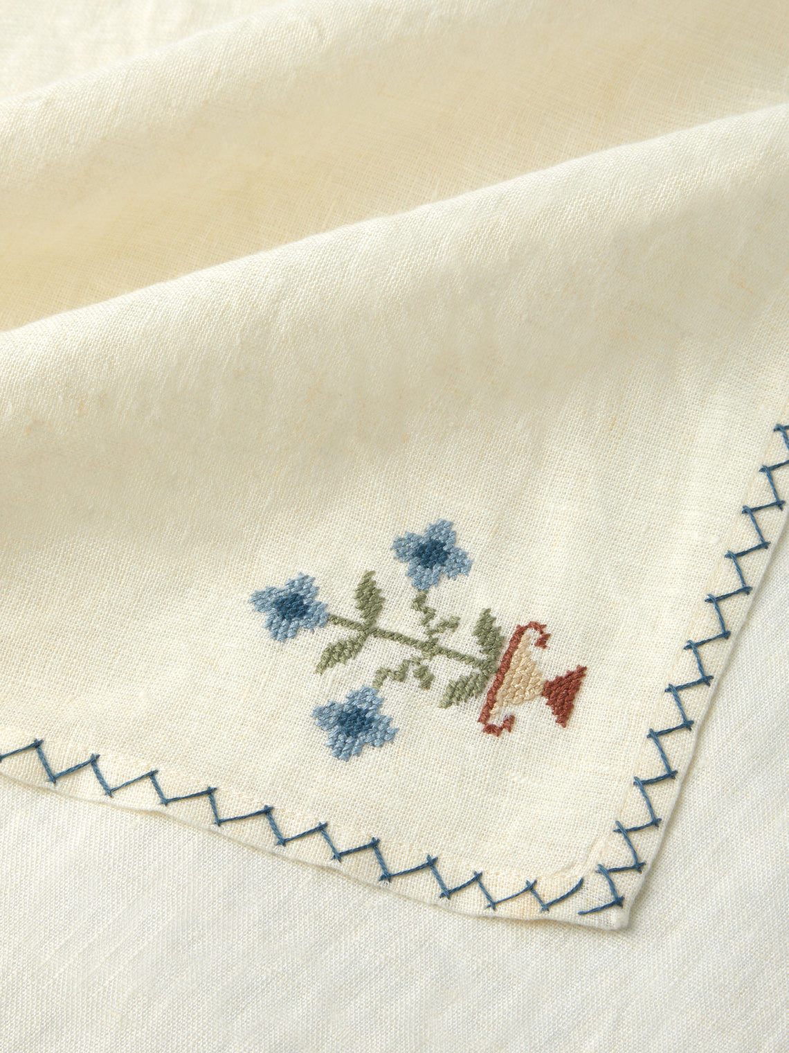 Anut Cairo - Bouquet Hand-Embroidered Linen Napkins (Set of 4) -  - ABASK