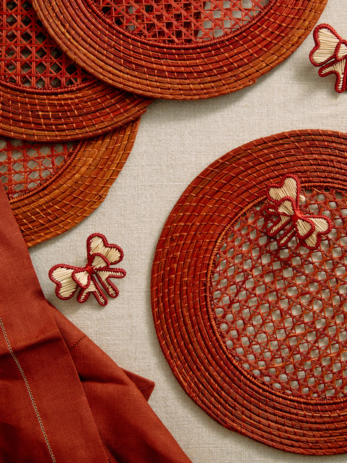 Coro Cora - Handwoven Iraca Palm Placemats (Set of 4) -  - ABASK