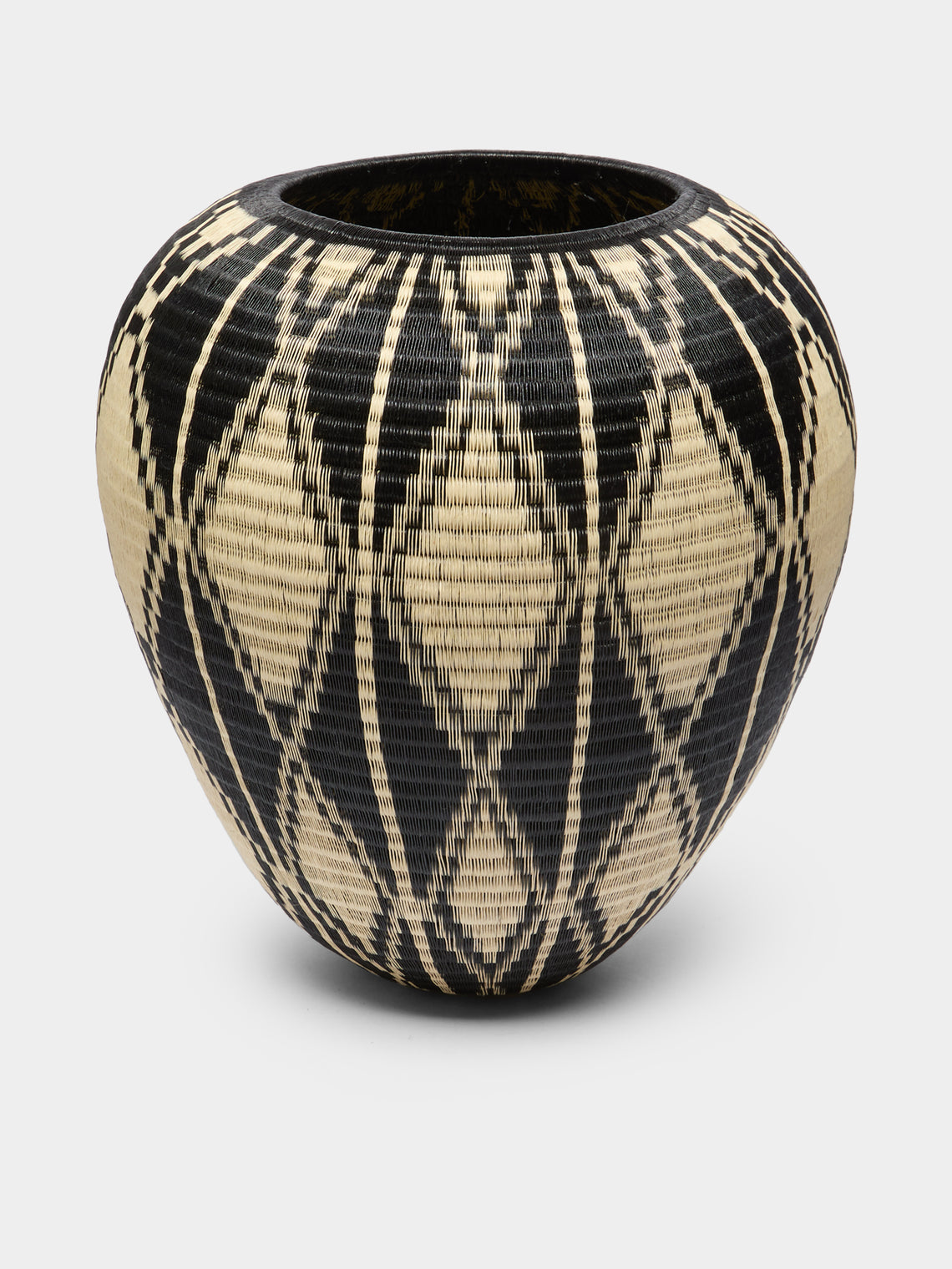 CasaLatina - Diamond Handwoven Werregue Palm Large Basket -  - ABASK - 