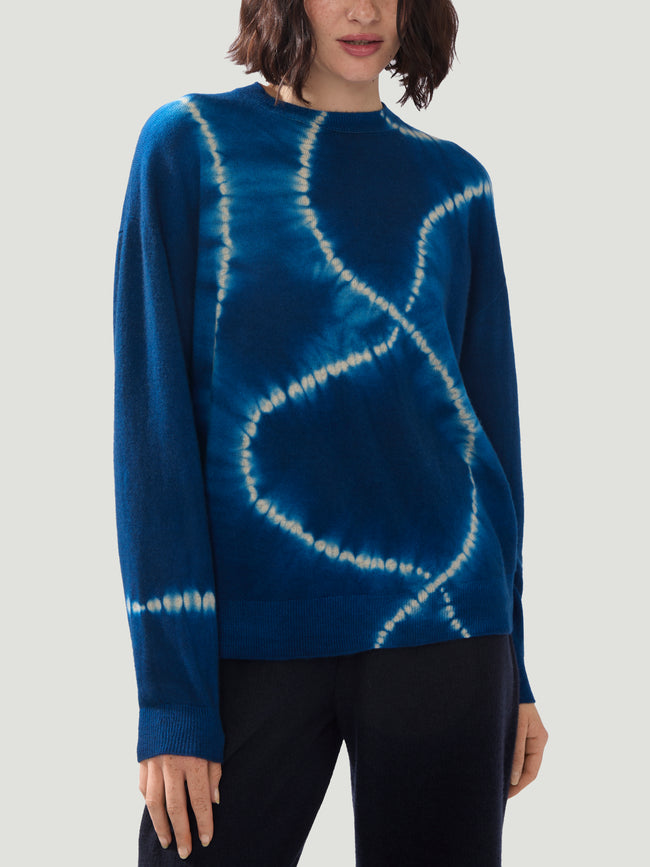 Suzusan - Women's Shibori Cashmere Seamless Wide Crew-Neck Sweater - Blue - ABASK