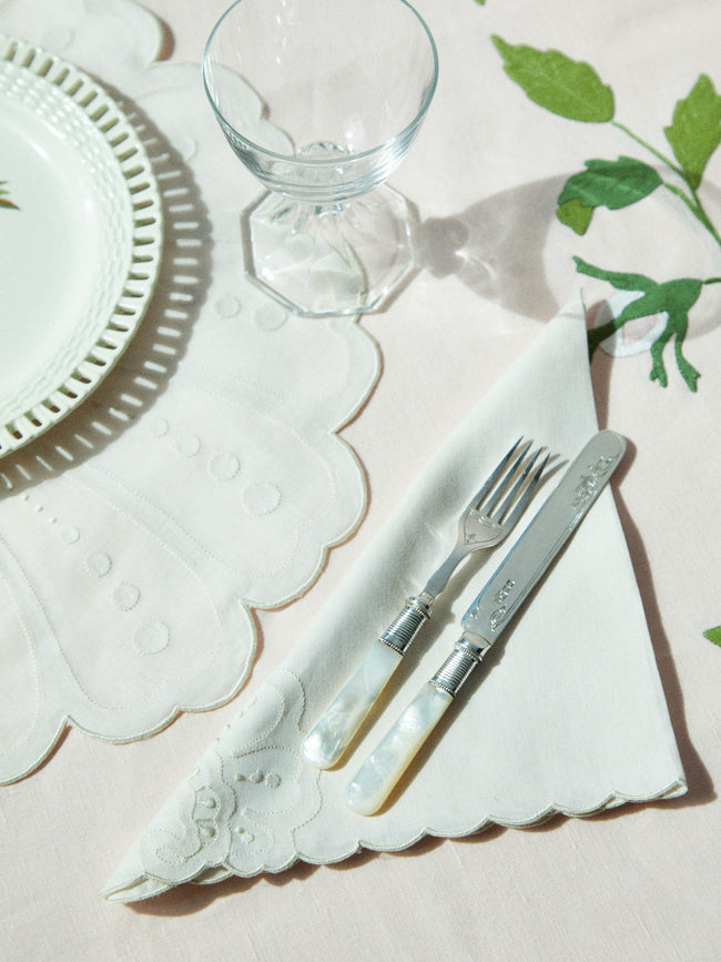 Taf Firenze - Conchiglie Hand-Embroidered Linen Placemats and Napkins (Set of 6) -  - ABASK